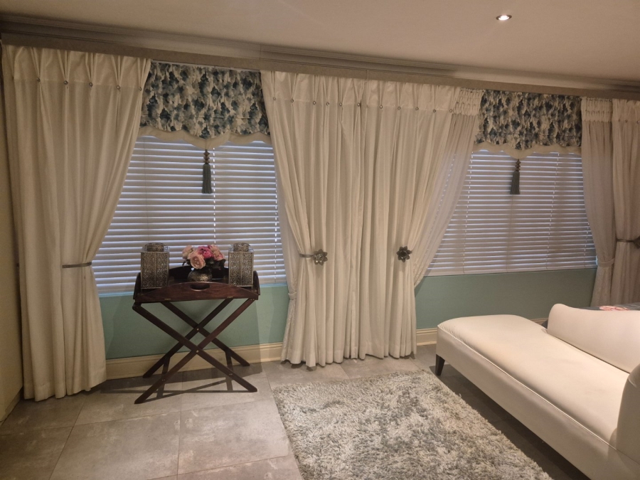 5 Bedroom Property for Sale in Heuwelsig Free State